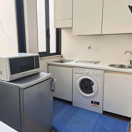 Blue&whiteapartment For 4-steps From Spanish Steps דירה