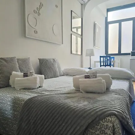Blue&whiteapartment For 4-steps From Spanish Steps דירה רומא